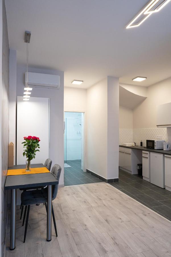 Var Apartman إغير المظهر الخارجي الصورة